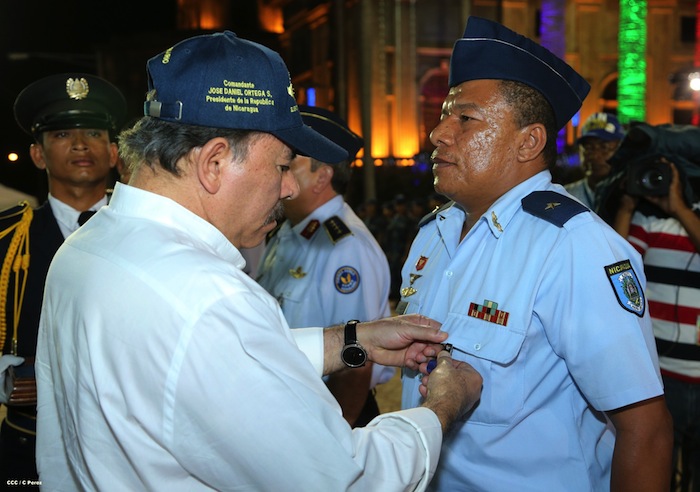 34 Aniversario de la Fuerza Aérea