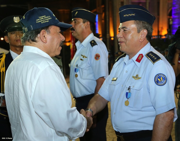 34 Aniversario de la Fuerza Aérea