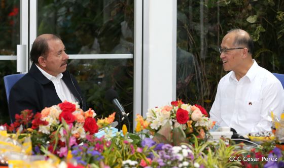 Daniel y Rosario se reúnen con canciller de China Taiwán, Sr. David Tawei Lee