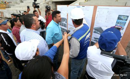 Recorrido por avances del Nuevo Estadio Nacional