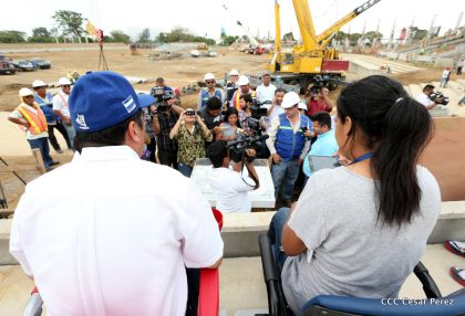 Recorrido por avances del Nuevo Estadio Nacional