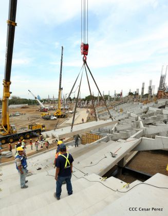 Recorrido por avances del Nuevo Estadio Nacional