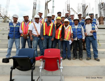 Recorrido por avances del Nuevo Estadio Nacional