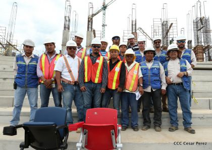 Recorrido por avances del Nuevo Estadio Nacional