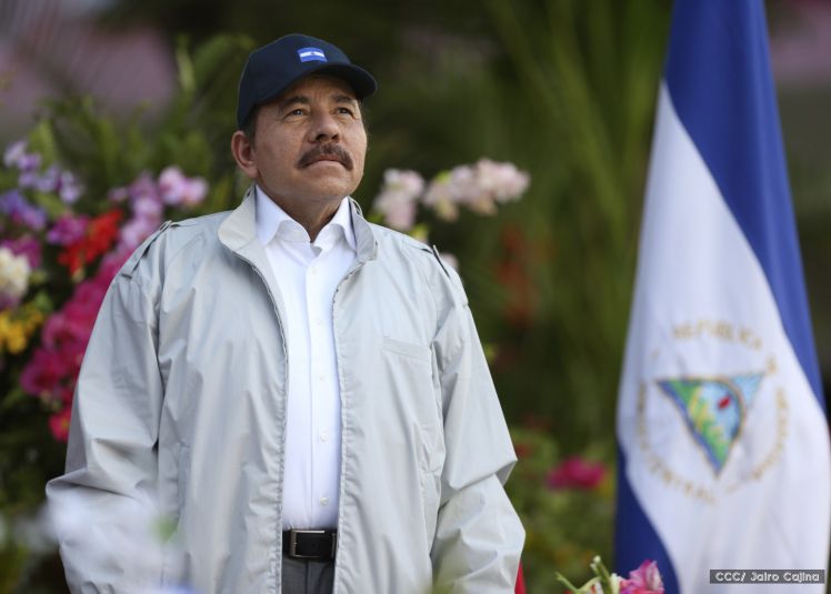 Daniel y Rosario conmemoran 49 aniversario de Pancasán y 37 aniversario del Cuerpo Médico Militar