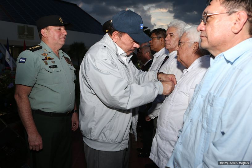 Daniel y Rosario conmemoran 49 aniversario de Pancasán y 37 aniversario del Cuerpo Médico Militar