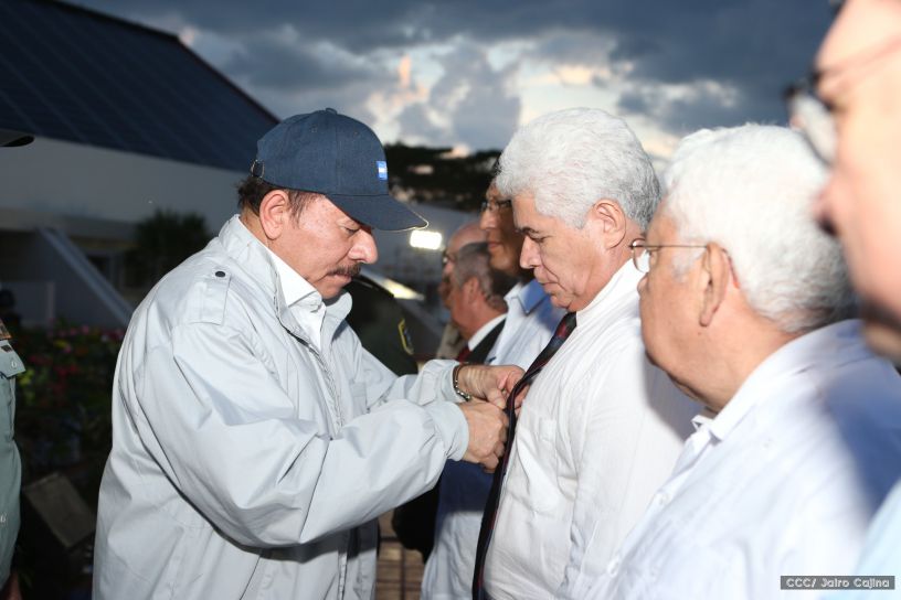 Daniel y Rosario conmemoran 49 aniversario de Pancasán y 37 aniversario del Cuerpo Médico Militar