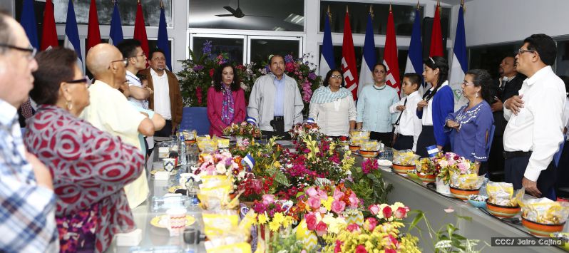 Entregan Medalla “Presidente de la República” a maestros eméritos y a los mejores maestros y estudiantes de Nicaragua