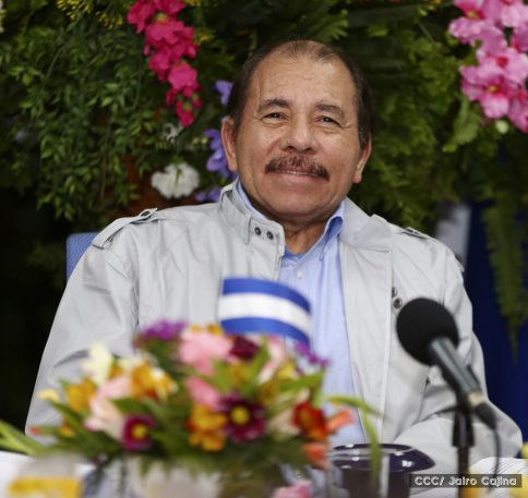 Entregan Medalla “Presidente de la República” a maestros eméritos y a los mejores maestros y estudiantes de Nicaragua