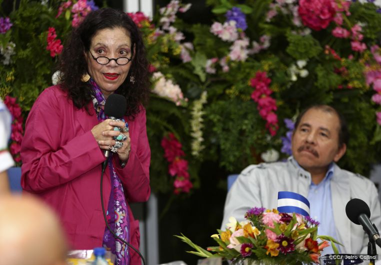 Entregan Medalla “Presidente de la República” a maestros eméritos y a los mejores maestros y estudiantes de Nicaragua