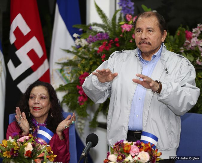 Entregan Medalla “Presidente de la República” a maestros eméritos y a los mejores maestros y estudiantes de Nicaragua