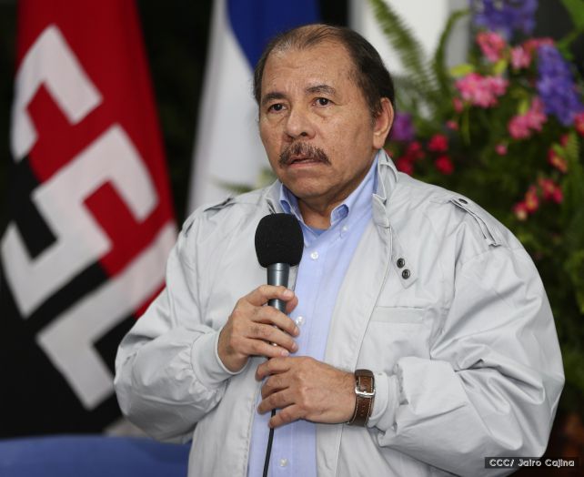 Entregan Medalla “Presidente de la República” a maestros eméritos y a los mejores maestros y estudiantes de Nicaragua