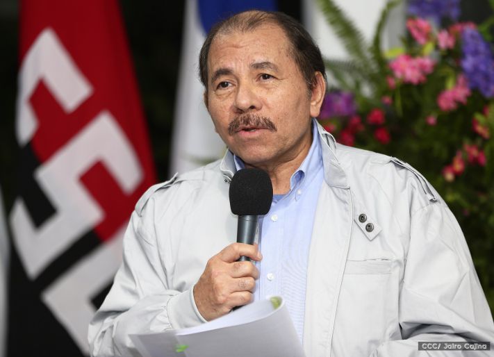 Entregan Medalla “Presidente de la República” a maestros eméritos y a los mejores maestros y estudiantes de Nicaragua