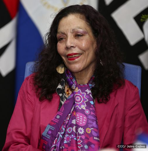 Entregan Medalla “Presidente de la República” a maestros eméritos y a los mejores maestros y estudiantes de Nicaragua