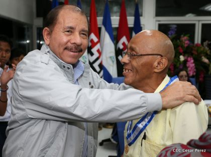 Entregan Medalla “Presidente de la República” a maestros eméritos y a los mejores maestros y estudiantes de Nicaragua