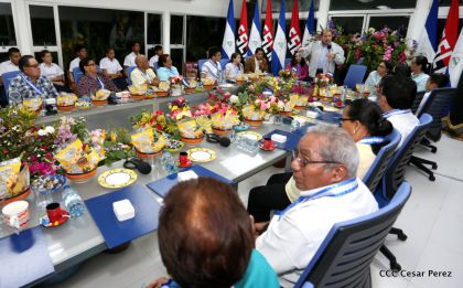 Entregan Medalla “Presidente de la República” a maestros eméritos y a los mejores maestros y estudiantes de Nicaragua