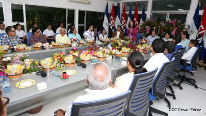 Entregan Medalla “Presidente de la República” a maestros eméritos y a los mejores maestros y estudiantes de Nicaragua