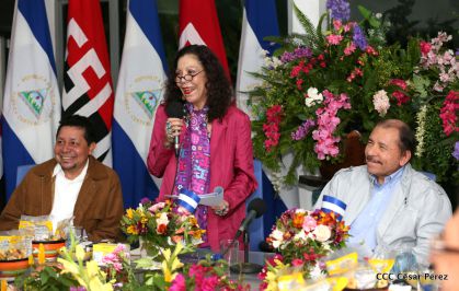Entregan Medalla “Presidente de la República” a maestros eméritos y a los mejores maestros y estudiantes de Nicaragua