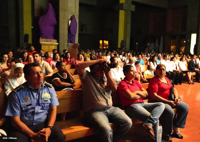 Misa Pascual en Catedral de Managua