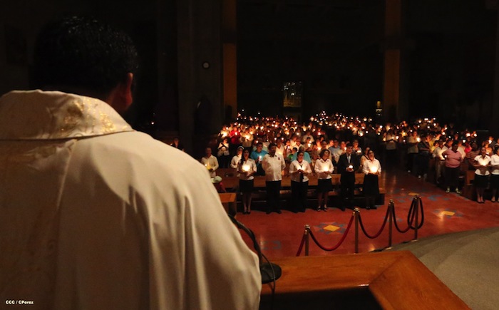 Misa Pascual en Catedral de Managua