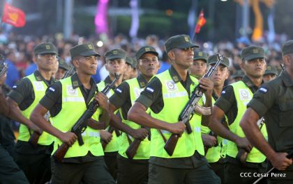 Desfile por el 37 Aniversario del Ejército de Nicaragua