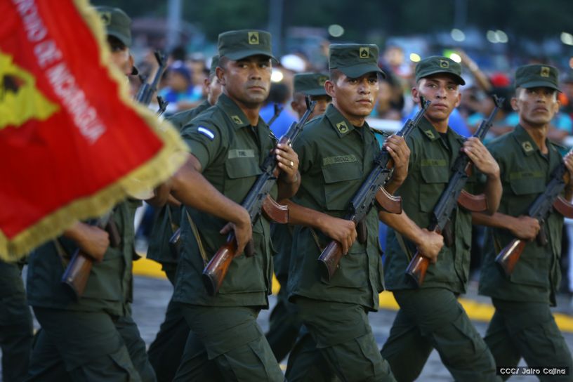 Desfile por el 37 Aniversario del Ejército de Nicaragua