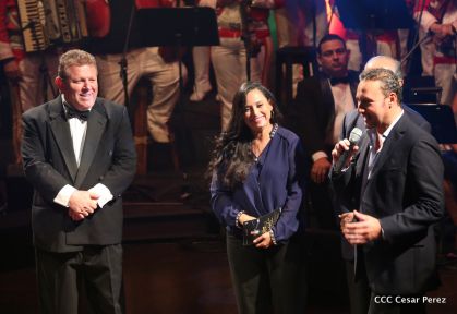 Homenaje a Juan Gabriel en el Teatro Nacional Rubén Darío