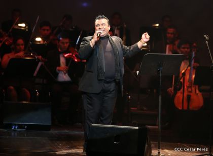 Homenaje a Juan Gabriel en el Teatro Nacional Rubén Darío