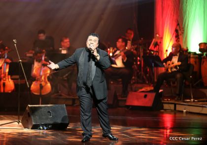 Homenaje a Juan Gabriel en el Teatro Nacional Rubén Darío