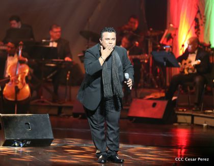 Homenaje a Juan Gabriel en el Teatro Nacional Rubén Darío
