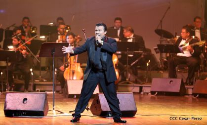 Homenaje a Juan Gabriel en el Teatro Nacional Rubén Darío