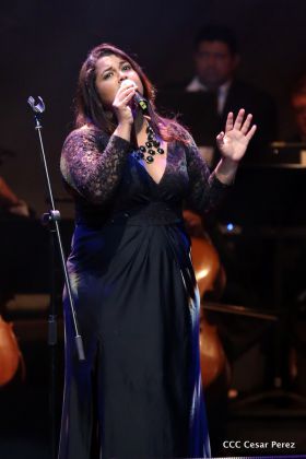 Homenaje a Juan Gabriel en el Teatro Nacional Rubén Darío