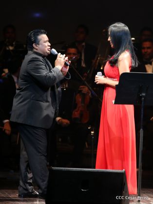 Homenaje a Juan Gabriel en el Teatro Nacional Rubén Darío