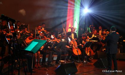 Homenaje a Juan Gabriel en el Teatro Nacional Rubén Darío