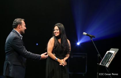 Homenaje a Juan Gabriel en el Teatro Nacional Rubén Darío