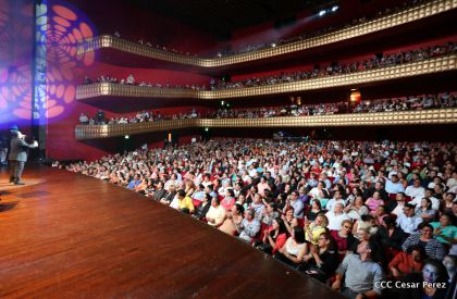 Homenaje a Juan Gabriel en el Teatro Nacional Rubén Darío