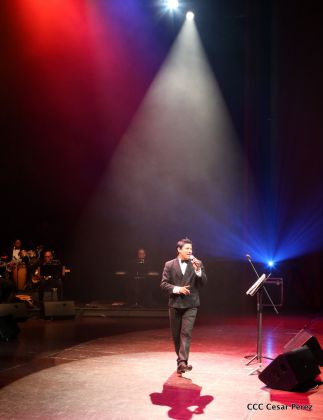 Homenaje a Juan Gabriel en el Teatro Nacional Rubén Darío