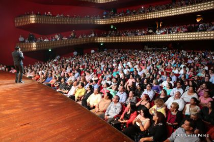 Homenaje a Juan Gabriel en el Teatro Nacional Rubén Darío
