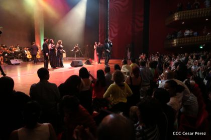 Homenaje a Juan Gabriel en el Teatro Nacional Rubén Darío