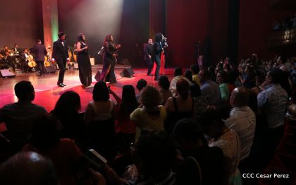 Homenaje a Juan Gabriel en el Teatro Nacional Rubén Darío
