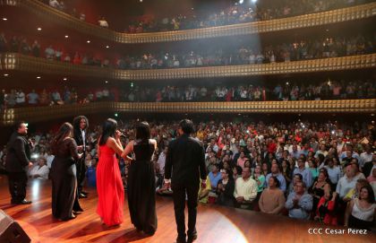 Homenaje a Juan Gabriel en el Teatro Nacional Rubén Darío
