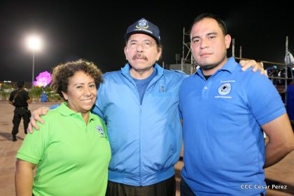 Daniel y Rosario presiden Acto del 37 Aniversario de la Policía Nacional