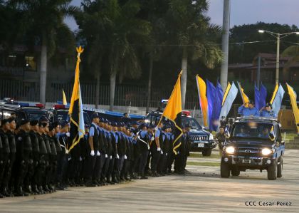 Daniel y Rosario presiden Acto del 37 Aniversario de la Policía Nacional
