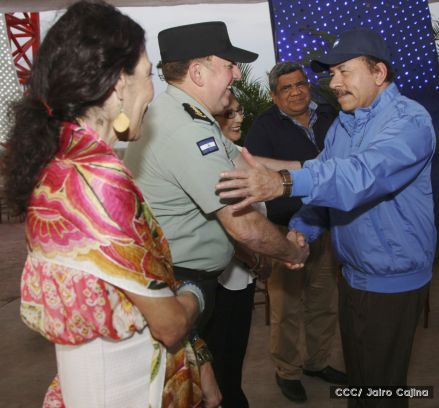 Daniel y Rosario presiden Acto del 37 Aniversario de la Policía Nacional