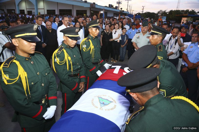 Compañero René Núñez recibido con honores en Peñas Blancas