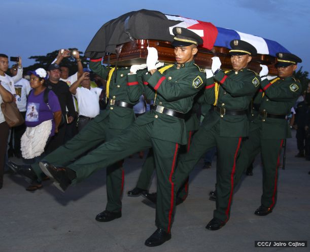 Compañero René Núñez recibido con honores en Peñas Blancas