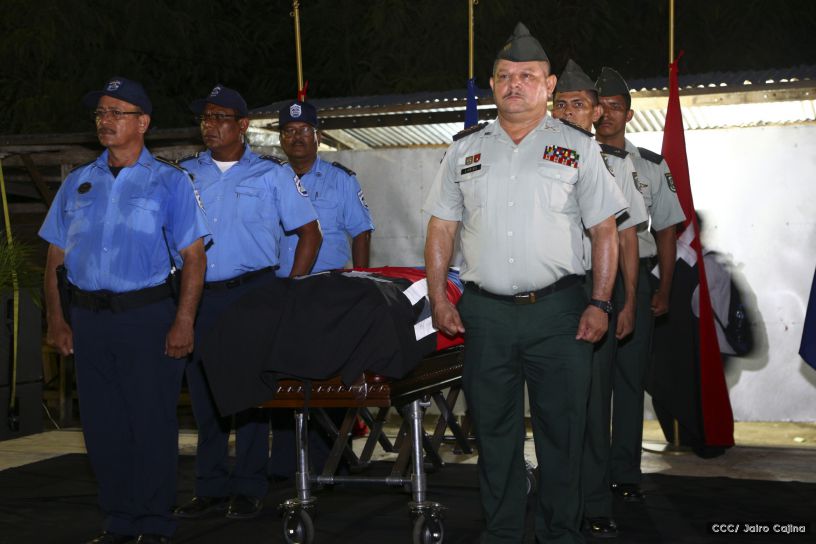 Compañero René Núñez recibido con honores en Peñas Blancas