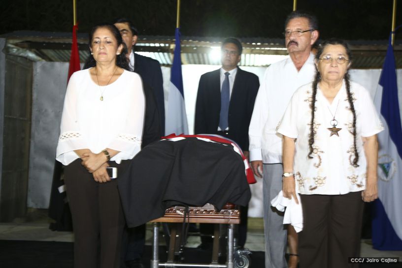 Compañero René Núñez recibido con honores en Peñas Blancas