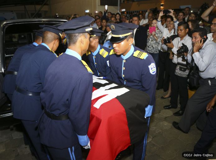 Compañero René Núñez recibido con honores en Peñas Blancas