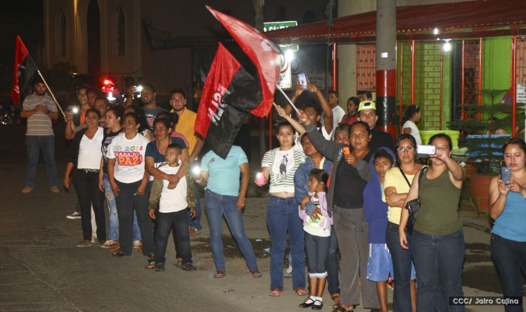 Compañero René Núñez recibido con honores en Peñas Blancas